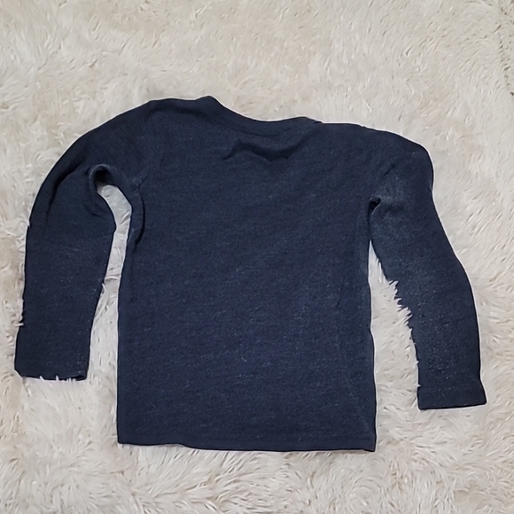 Joe Fresh Boys long sleeve shirt, thin long sleeve shirt, size 5 - Picture 3 of 5